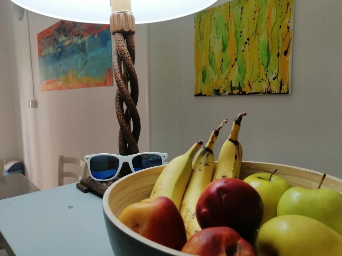 Albergo Blue Fish Албисола Супериоре Екстериор снимка
